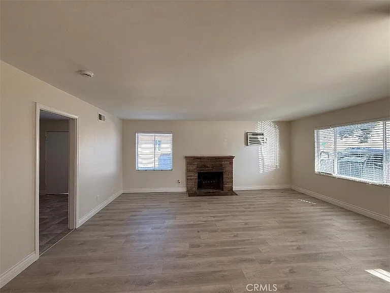 3451 Central Ave — Photo 8