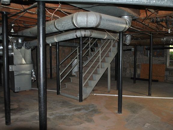 5th image of 4203 Logan Dr