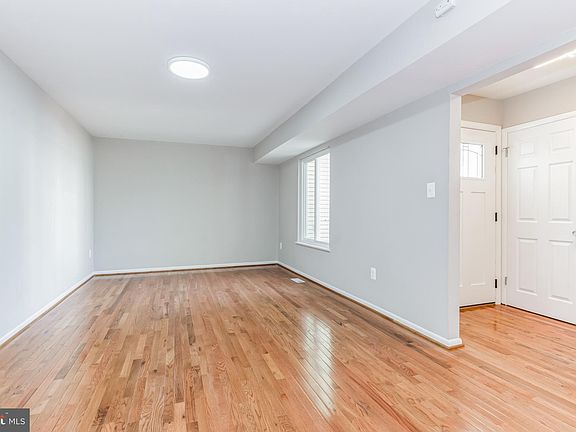 3rd image of 54 Nina Ct #188