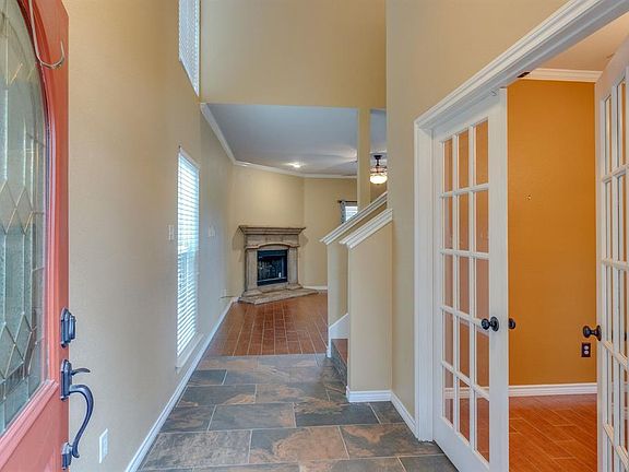 5th image of 402 Ridge Dr