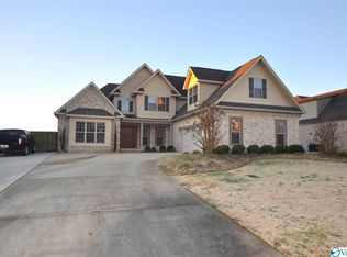 22824 Bluffview Dr, Athens, AL 35613