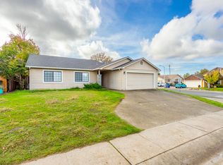 2517 Atrium Way, Redding, CA 96003