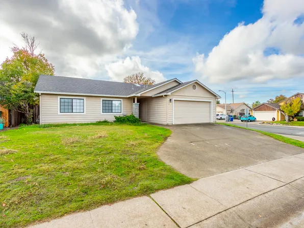 2517 Atrium Way, Redding, CA 96003
