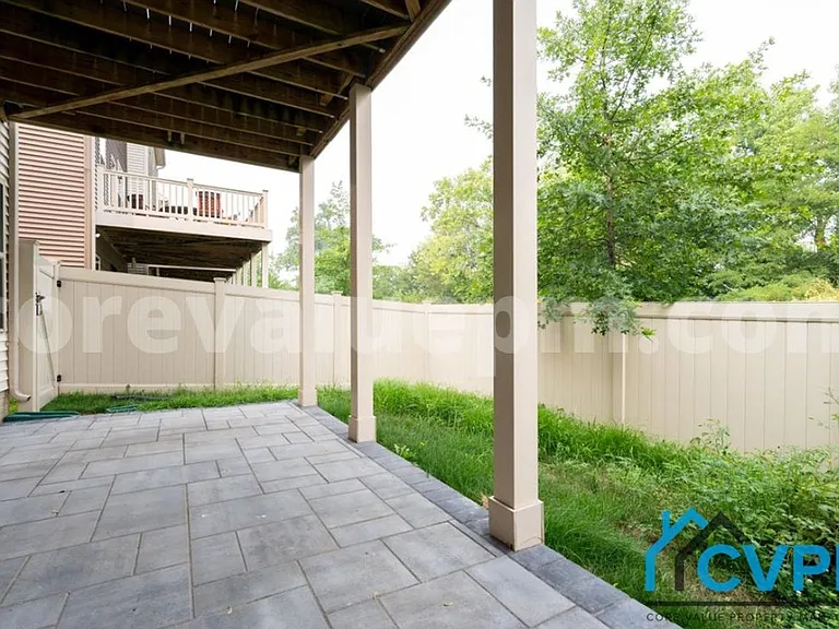 8331 Kippis Rd — Photo 27