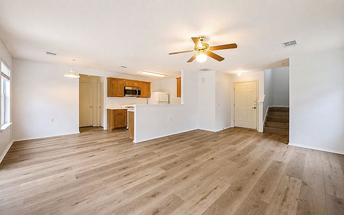 1st image of 5509 Bentsen Ln