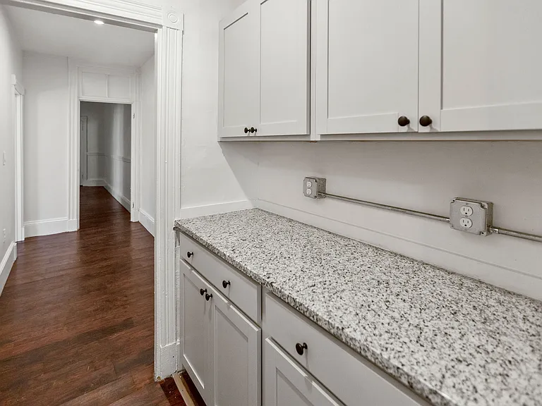 866 Huntington Ave #2 — Photo 9