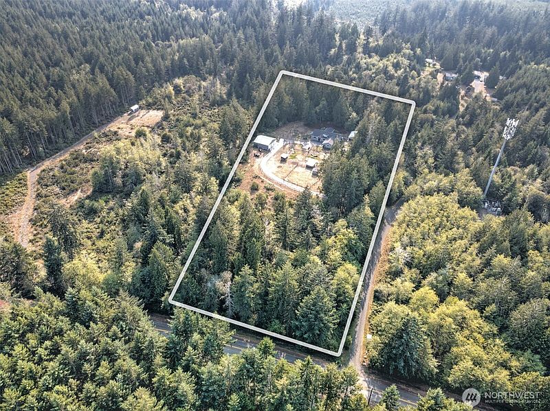5th image of 2617 E Harstine Island Road N