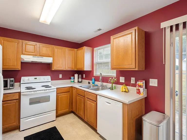 Brookstead Meadow Ct — Photo 8