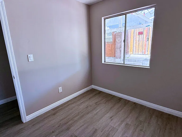 1542 Ricardo St #A — Photo 33