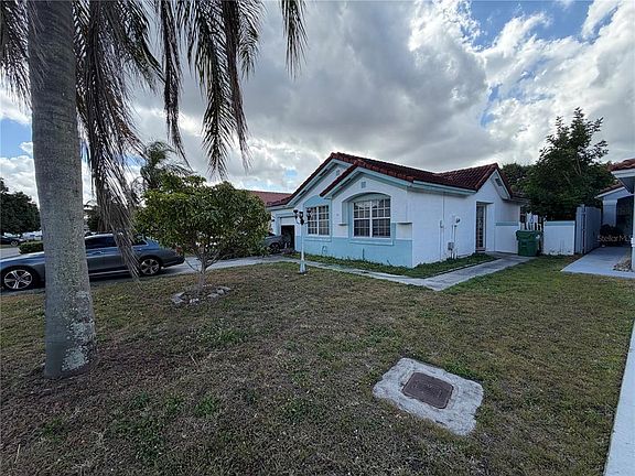 4th image of 19040 NW 54th Ave
