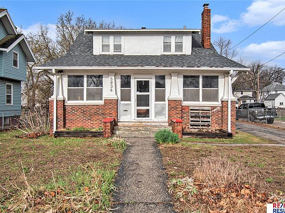 3rd image of 5836 Florence Blvd