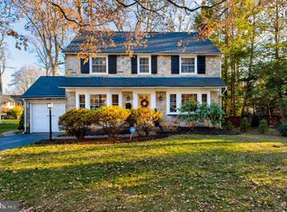 37 Woodcroft Rd, Havertown, PA 19083