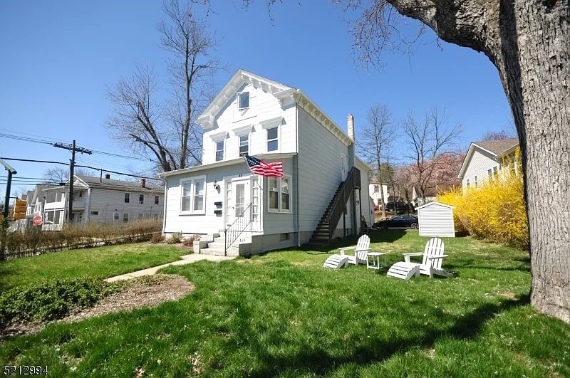 43 Morris Ave #1