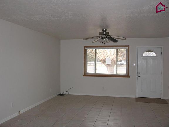 4th image of 313 Las Flores Cir