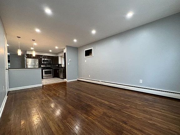 5th image of 47 Smith St #1L