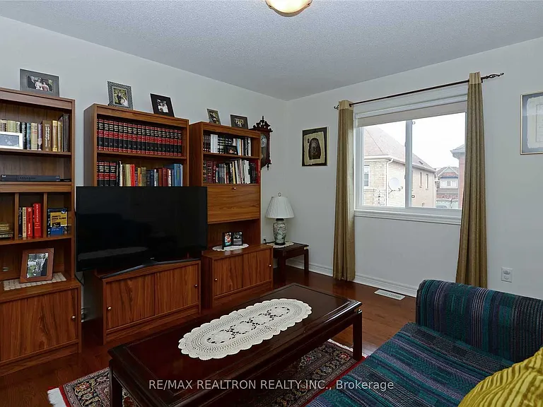 1684 Gower Dr — Photo 18