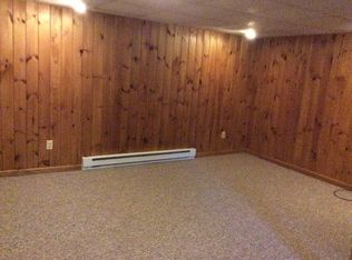 149 Farmington Rd, Amherst, MA 01002