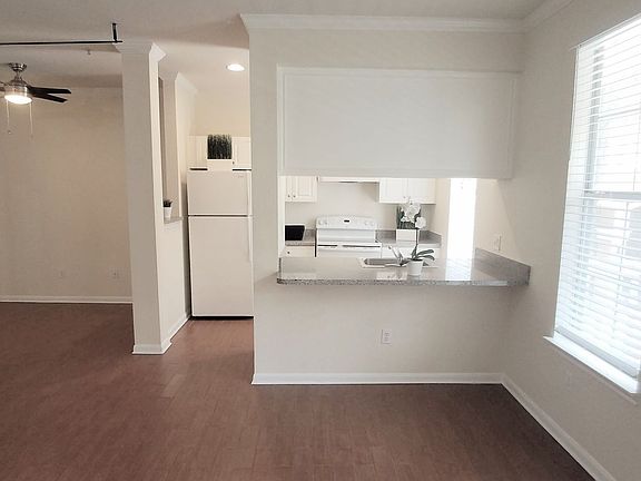 2nd image of 860 N Orange Ave APT 245