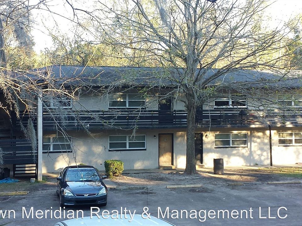 1st image of 517 Yaeger St APT 17