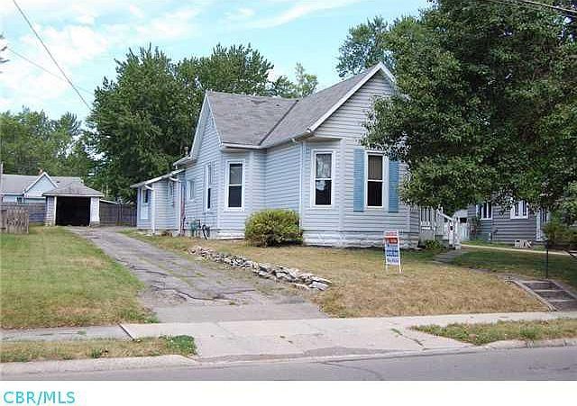 1st image of 227 S Maple St