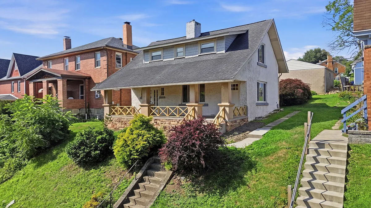 3 bed, 2.5 bath, 1401 sqft, $2,750 — Photo 2