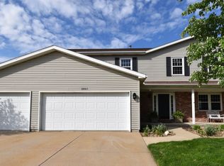 2821 Longmeadow Ln, Bloomington, IL