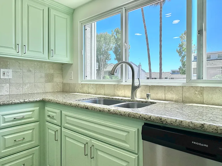 9 Serena Ct — Photo 8
