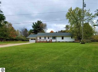9387 Church Rd, Vestaburg, MI 48891