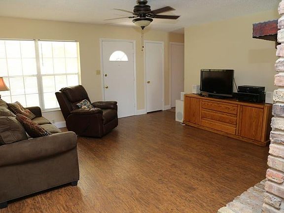 3rd image of 1049 Crystal Bowl Cir