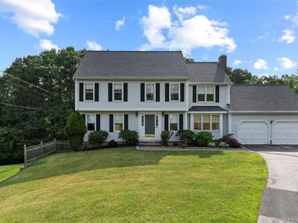 52 Cobblestone Drive, Hamden, CT 06518