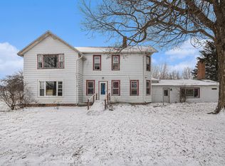 1511 E Marquette Woods Rd, Saint Joseph, MI 49085