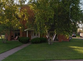 1311 Crab Apple Ct, Naperville, IL 60540