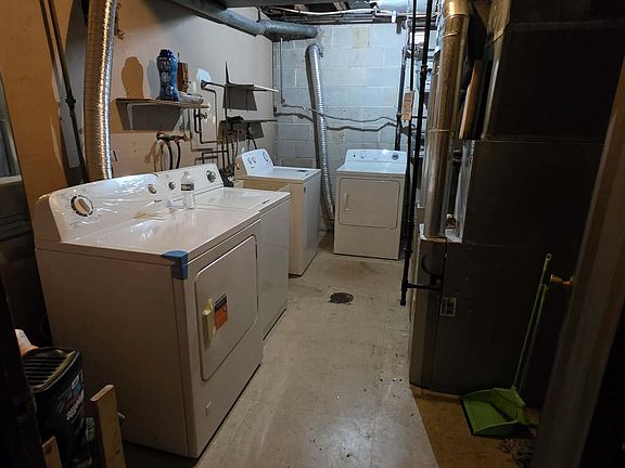 3rd image of 1816 Berwyn St Floor 2