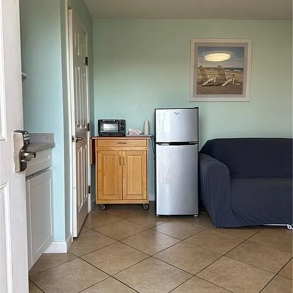 53 Winnapaug Rd #8 — Photo 3