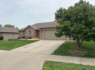 1930 N Holly Springs Ave, Nixa, MO 65714