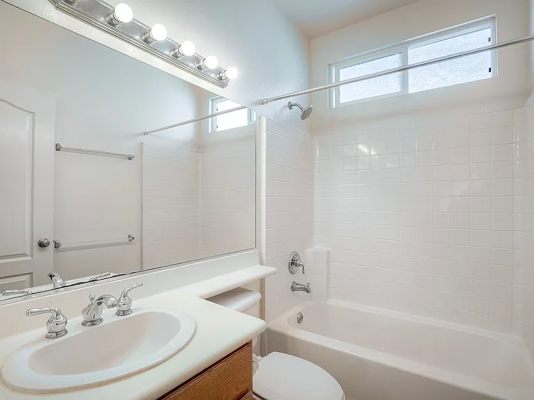 2938 W Canyon Ave W — Photo 18