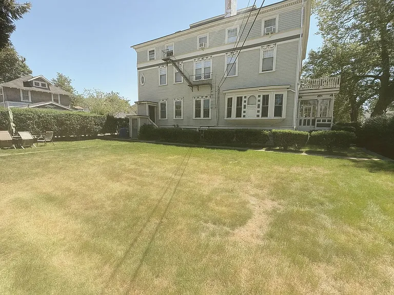 20 Berkeley Ave #4 — Photo 9