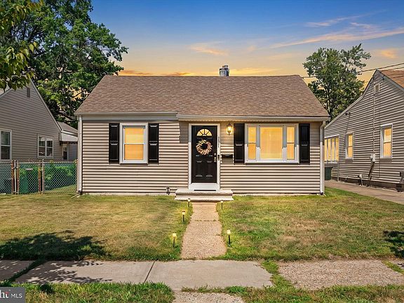 2nd image of 251 Lillian Ave