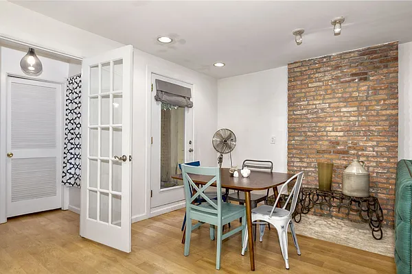 Sold by Corcoran | media 27