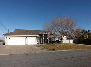 100 E Rochell Dr, Henderson, NV 89015