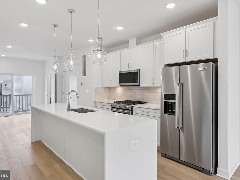 1st image of 3057 Nina Clarke Dr