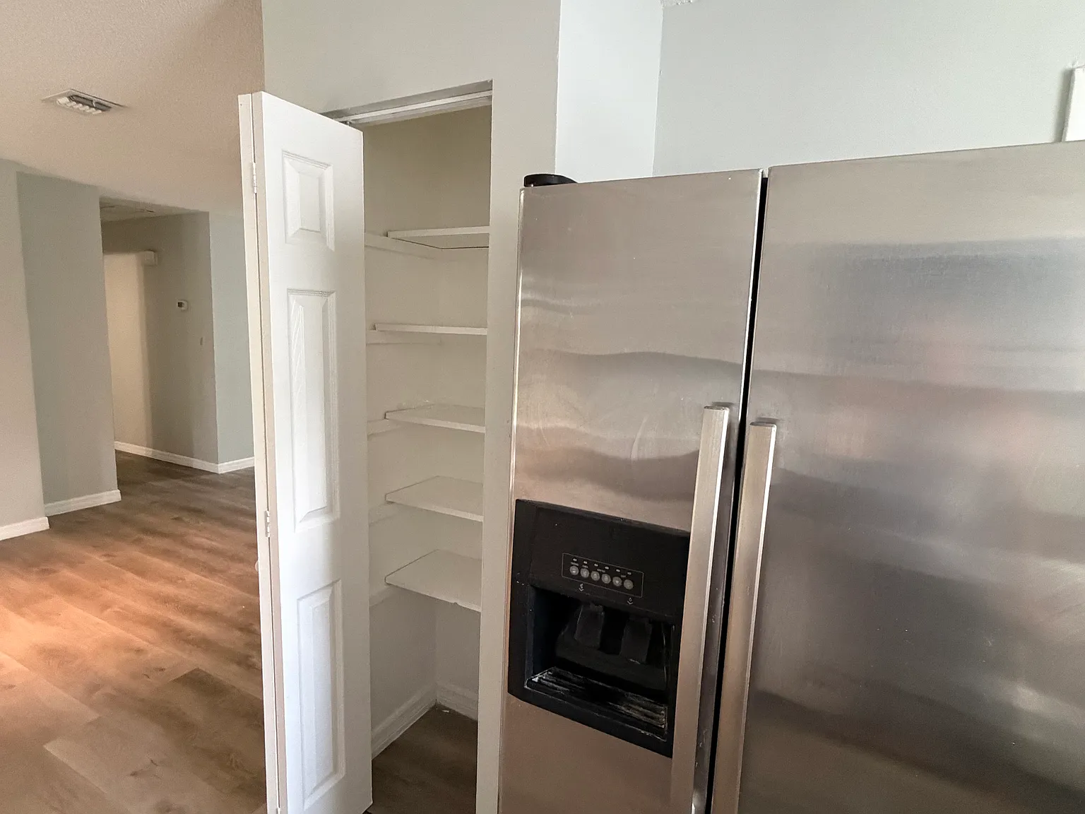 4720 E Linebaugh Ave — Photo 3
