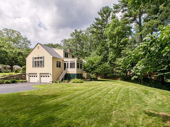 3rd image of 40 Hillside Rd