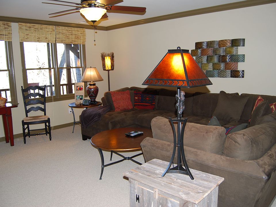 2nd Entertainment Area
