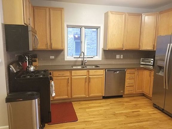 4th image of 1108 N Mozart St APT 1
