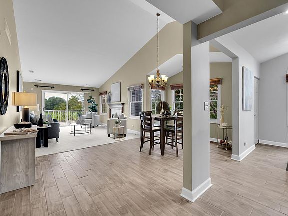 4th image of 1437 Aberdeen Ct #93