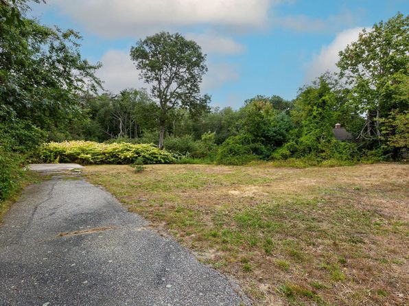 24 Indian Trail, Dennis Port, MA 02639