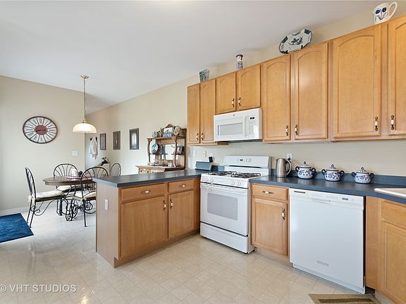 4th image of N322 Baker Dr