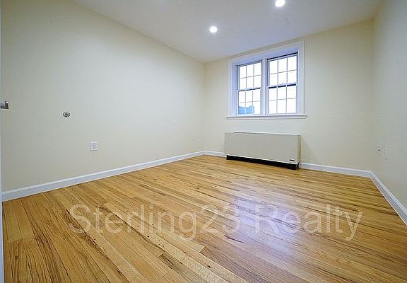 4th image of 28-21 Astoria Blvd #4E