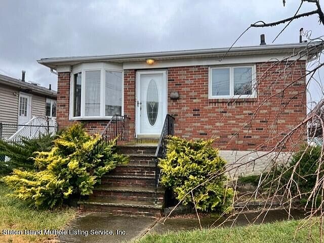 2nd image of 600 Lincoln Ave